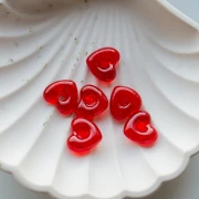 14x15 mm translucent glass heart pendant - Red x1