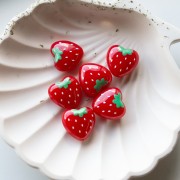 17x18 mm acrylic heart bead - strawberry pattern - Red x1