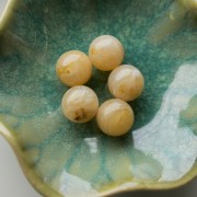 15.5 mm round beads in translucent acrylic - Beige marbled x5
