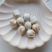 Irregular 15x14 mm acrylic beads - Marbled White - Brown x10