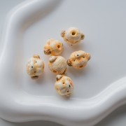 Ceramic dog head bead 12.5x18 mm - Beige x1