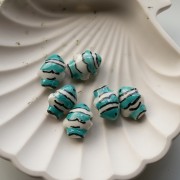 Ceramic clown fish bead 13x17.5 mm - Turquoise - White x1