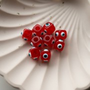 Resin cube bead 8 mm - raised eye motif - Red - White - Blue x1