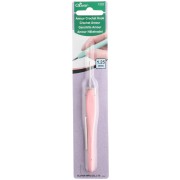 Clover Amour No. 4 steel crochet hook, 1.25 mm, with a Pastel Pink handle x1