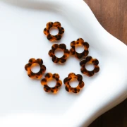 14 mm Acetate Flower Pendant - Terrazzo Brown - Black x1