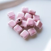 10 mm square ceramic bead - Baby Pink x1