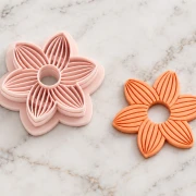 25 mm flower-shaped cookie cutter made of biodegradable polymer - Beige x1