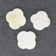 Flower beads  Mother-of-Pearl 20 mm Natural x1