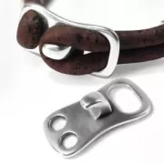 Rectangle hook 34x17mm for 5mm cord fine Gold plated x1