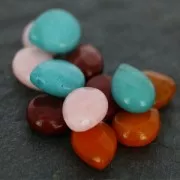 Beads Facetted pears in coloured jade 17x13 mm Burgundy x4