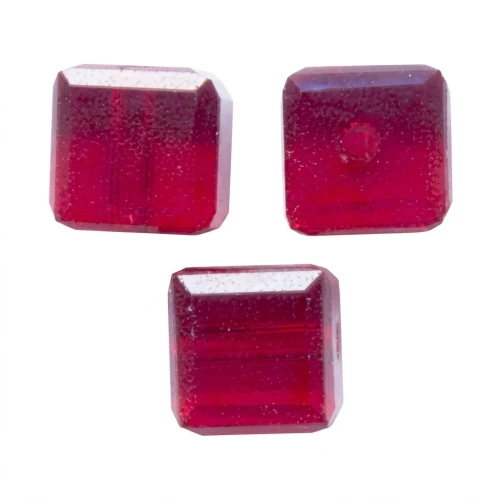 PureCrystal 5601 Cubes 4mm Siam x8