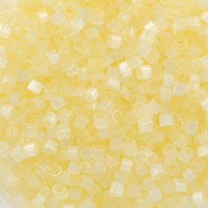 Miyuki Delica 11/0 DB0823-1 - Lemon Ice Silk Satin x8g
