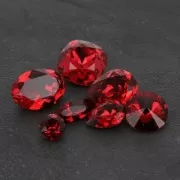 PureCrystal 1088 Round Stone 8 mm Scarlet x1
