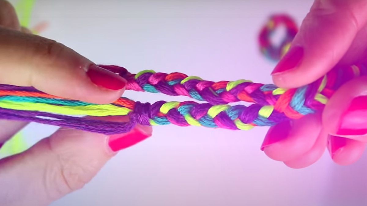 Make a brazilian bracelet : Step 3