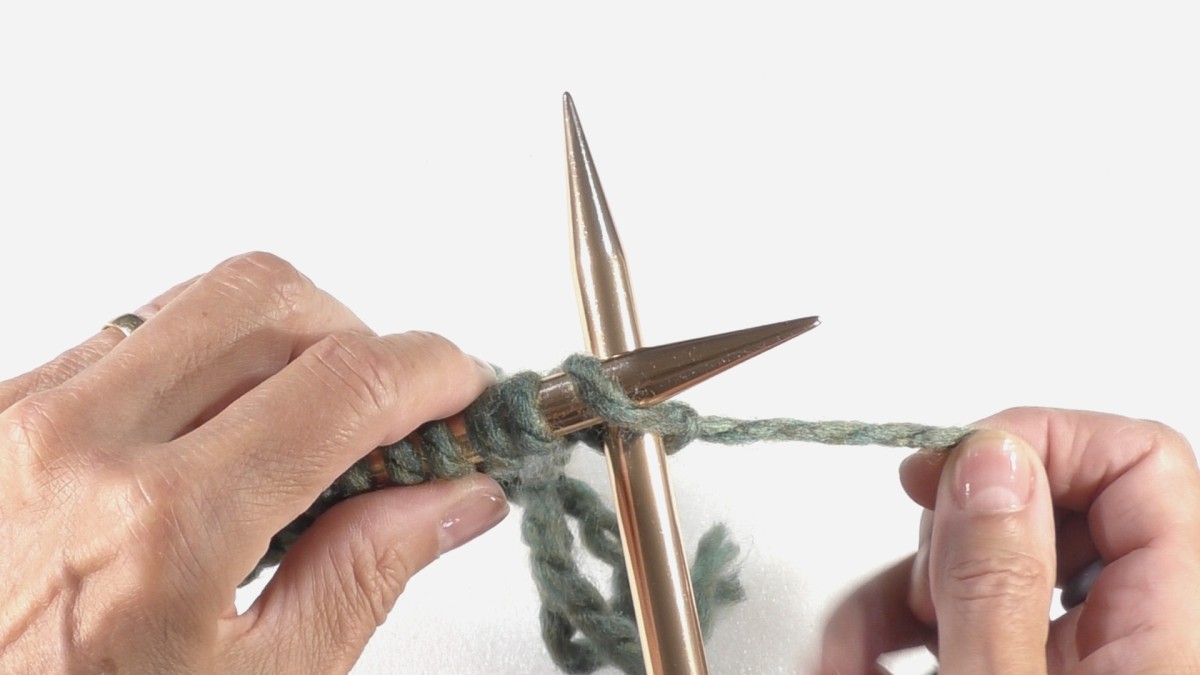 How do I knit a purl stitch? : Step 6