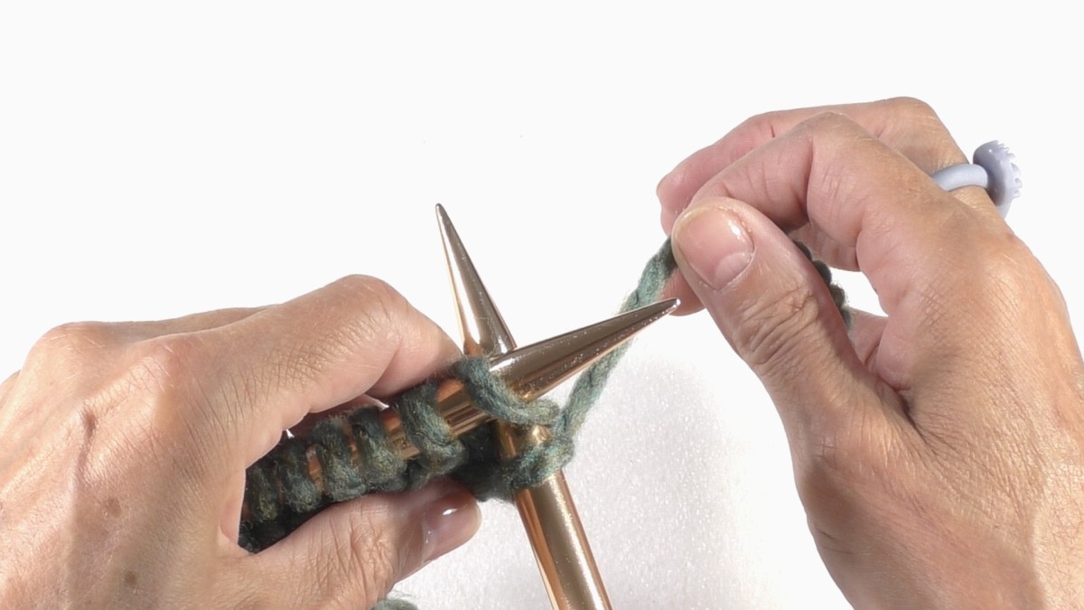 How do I knit a purl stitch? : Step 15