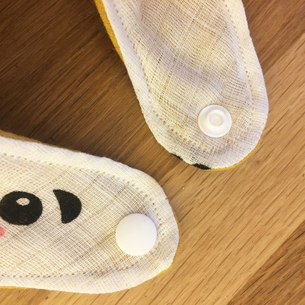 How to put a snap with pliers? : Step 5