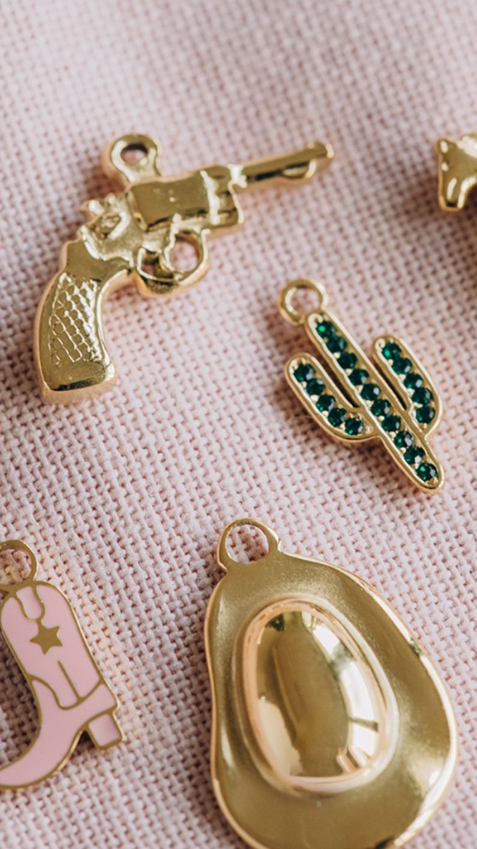 Schema What are the different types of stainless steel used in jewelry? Schema What are the different types of stainless steel used in jewelry?