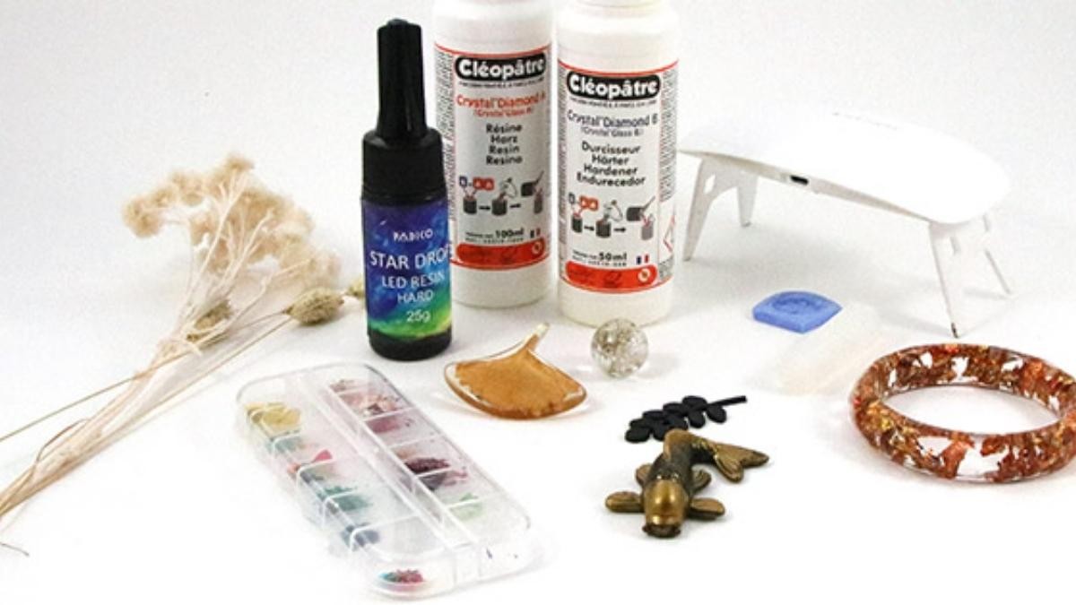 Schema  UV or epoxy resin, what are their characteristics?