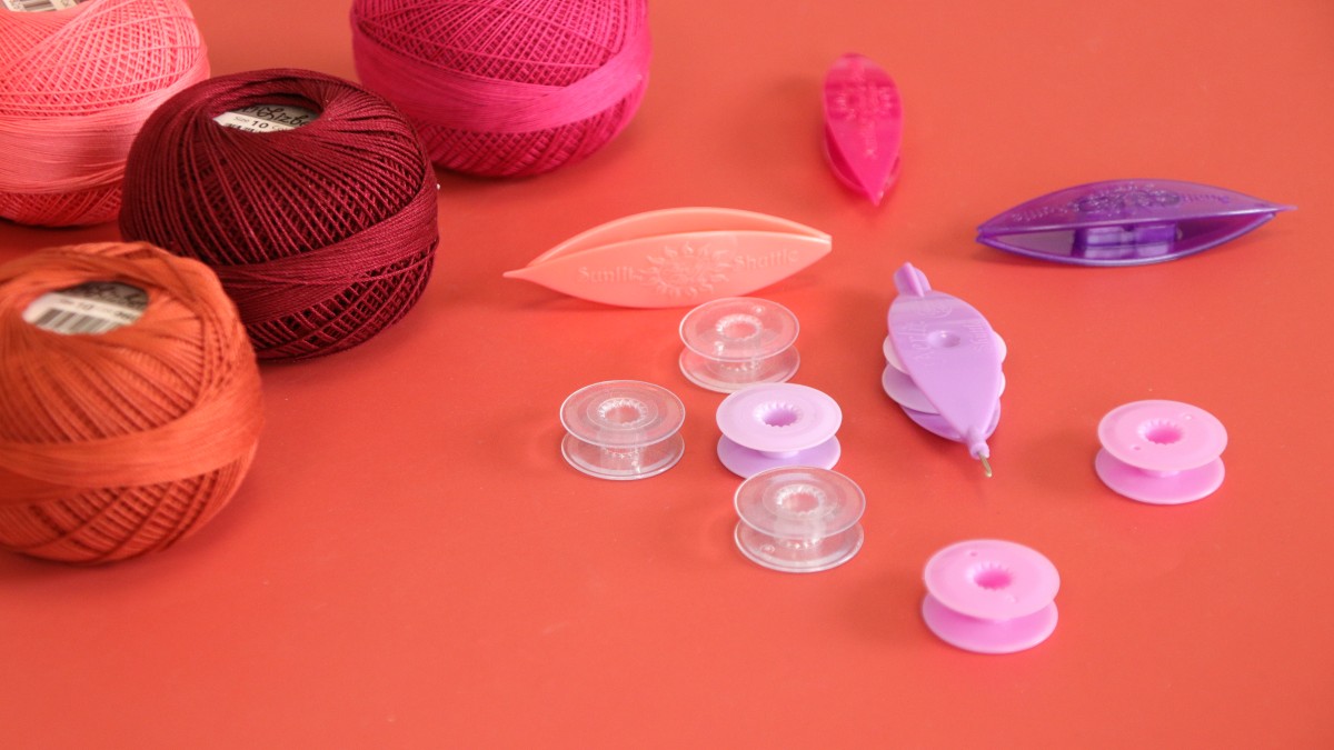 Discover the frivolity of the shuttle : material for beginners