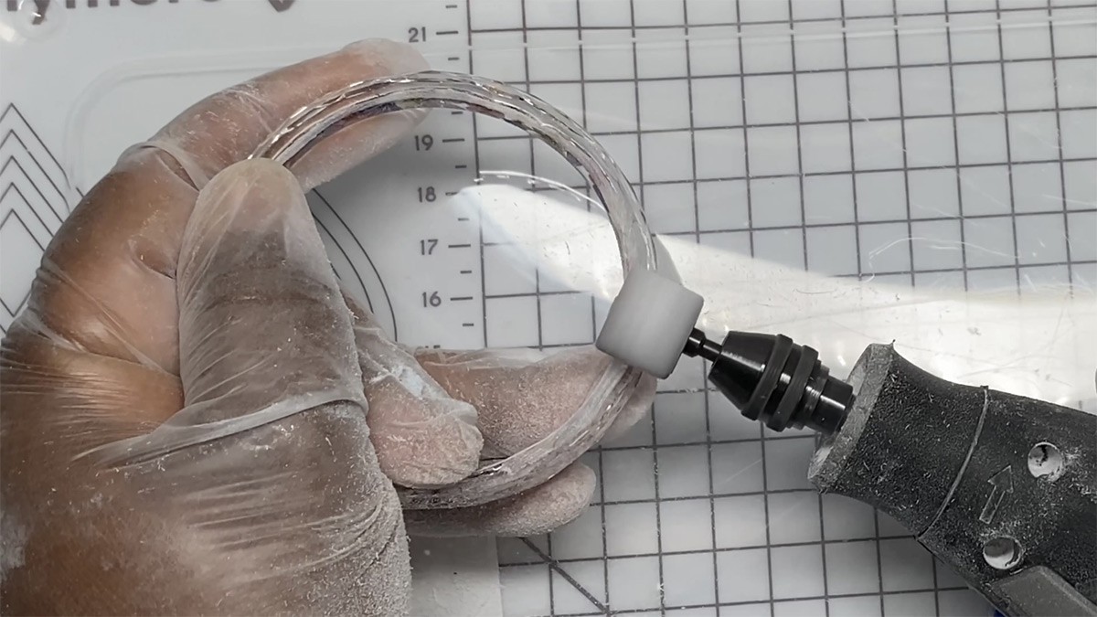 How to sand resin? : Step 2