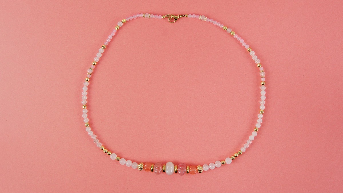 Schema  Winter season - Lesson 5: Making a necklace with gemstone beads