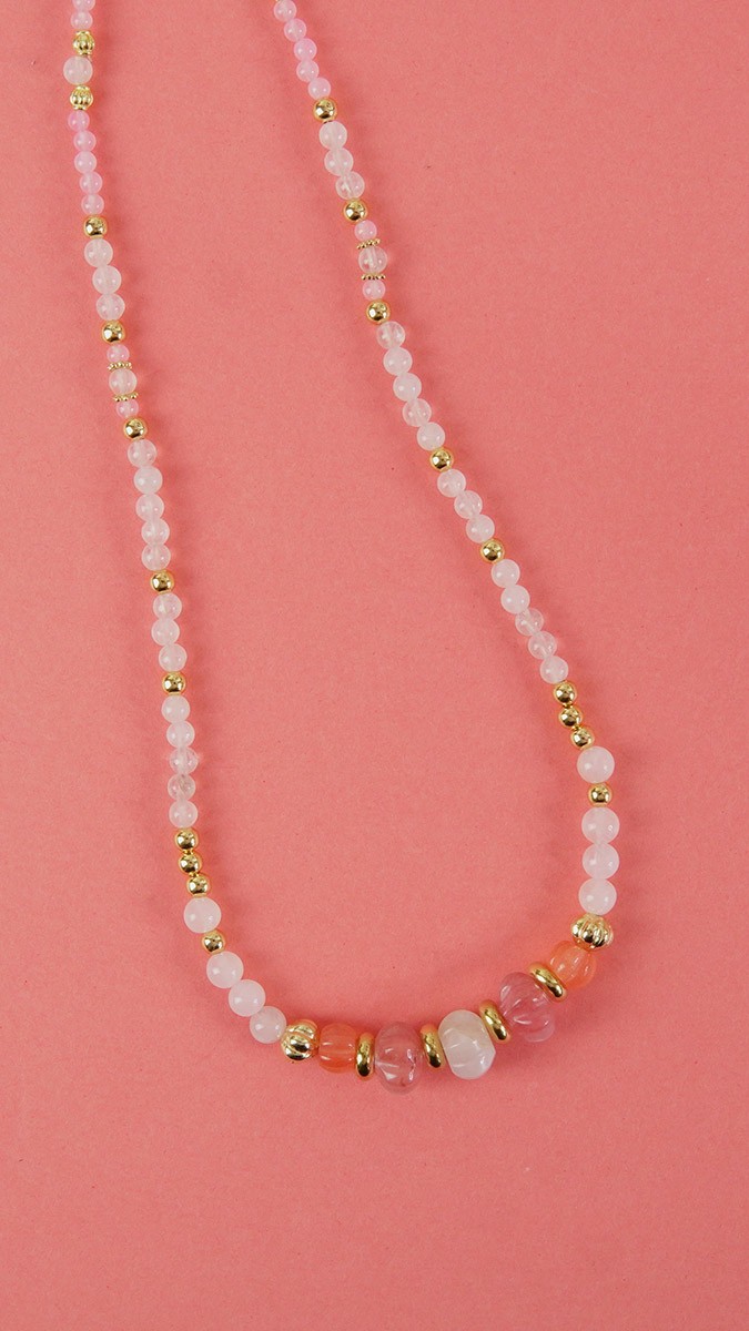 Schema  Winter season - Lesson 5: Making a necklace with gemstone beads