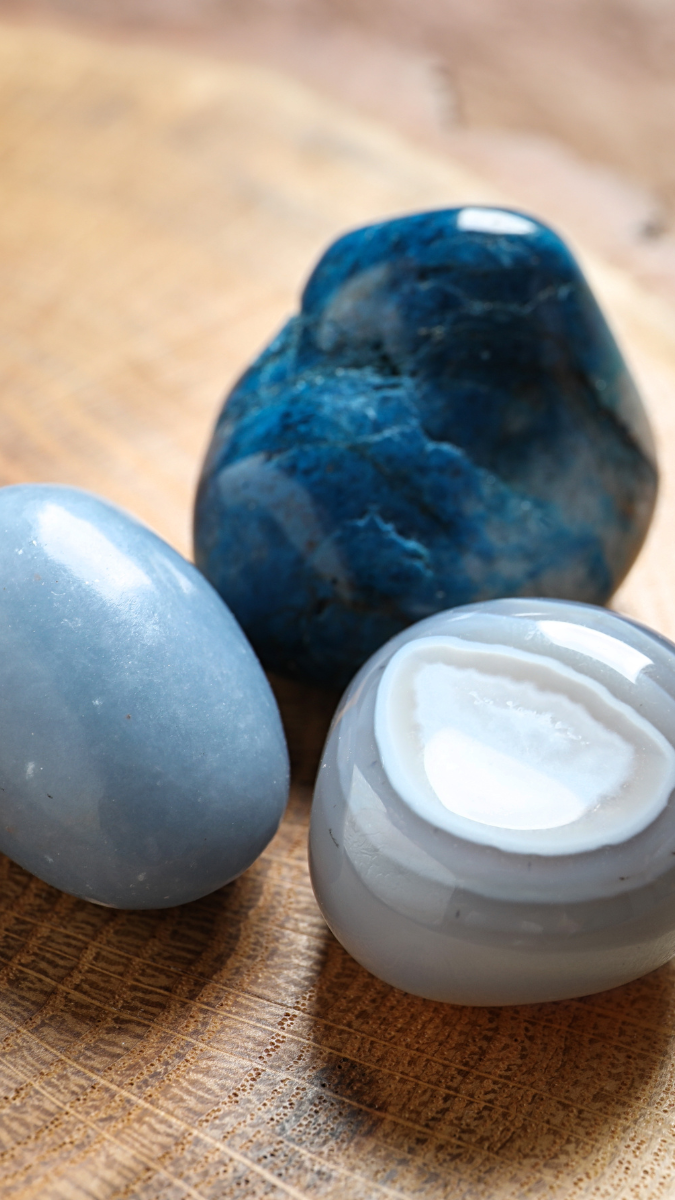 Schema  Angelite or anhydrite: origins, significance and benefits