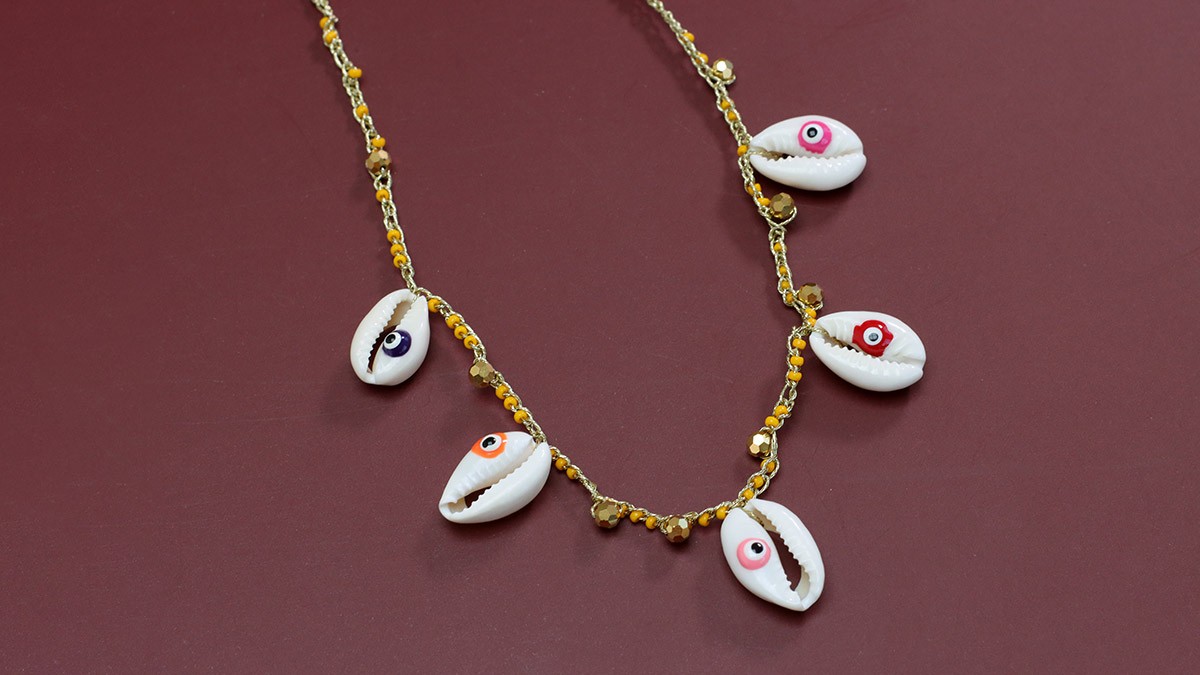 Schema  Make a crochet bracelet or necklace in chain stitch