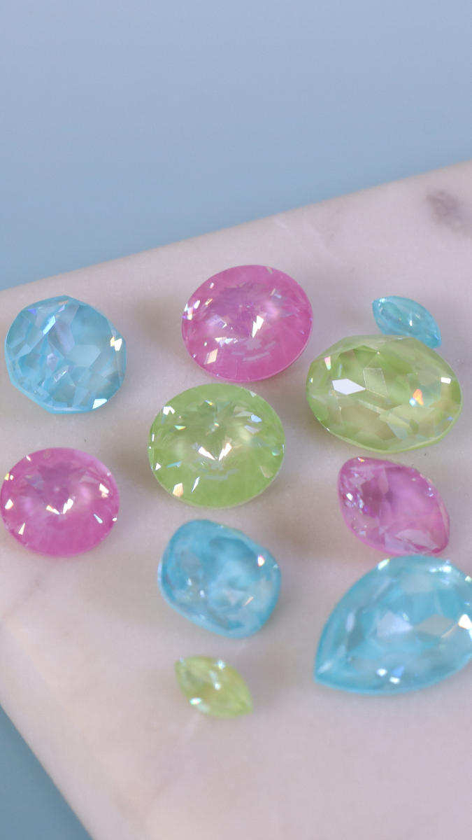 Schema  Can Swarovski or PureCrystal be heated?