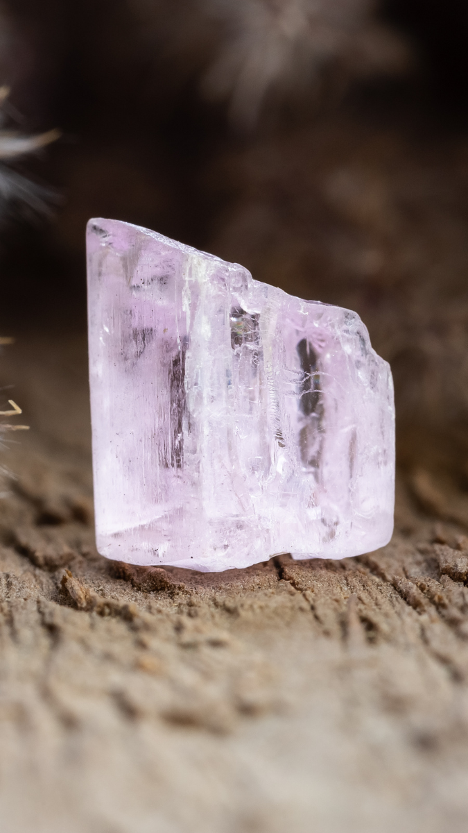Schema Kunzite - benefits and properties Schema Kunzite - benefits and properties