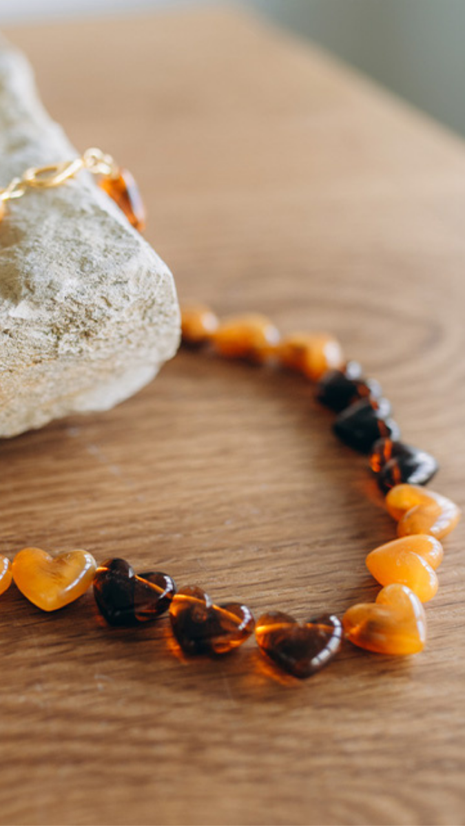 Schema  8 DIY jewelry ideas with resin beads