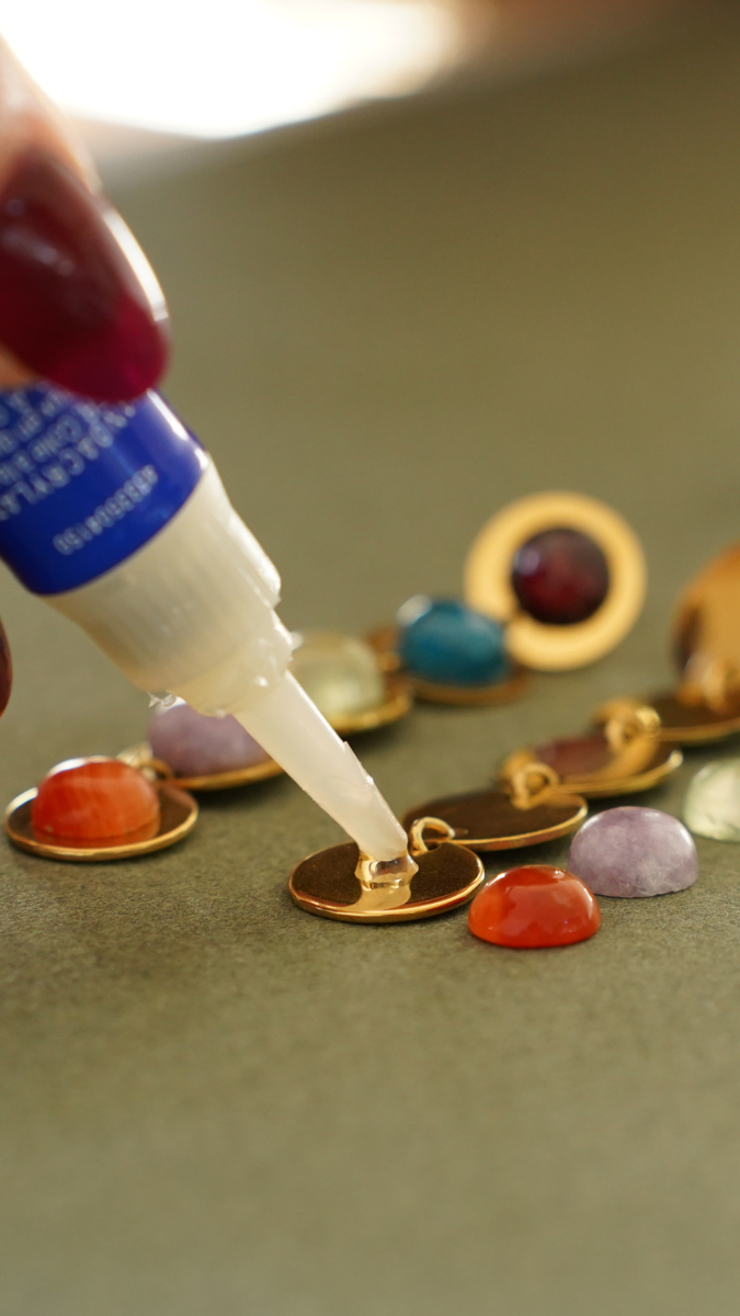 Schema  What's the best glue for jewelry?