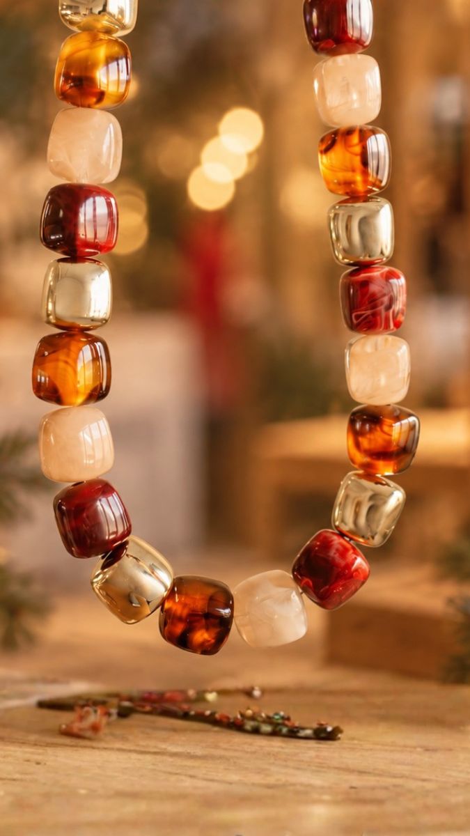 Schema  10 Trendy Jewelry Items to Sell at a Christmas Market