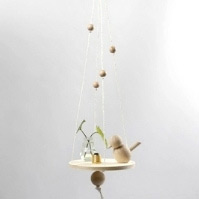 étagère perles en bois