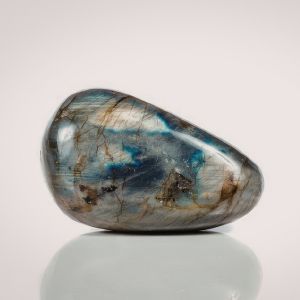 pierre labradorite
