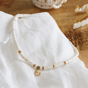 Collier perles heishi fil nylon