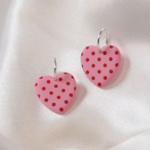 DIY Boucles d'oreilles cœurs à pois en Fimo