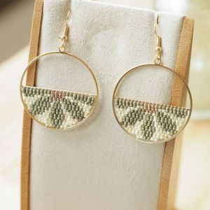 boucles d'oreilles rocailles vertes et blanches