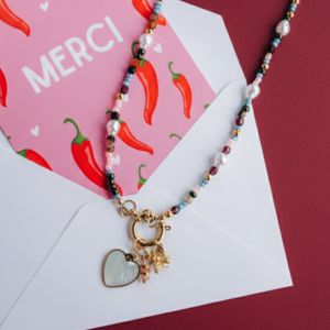 DIY Collier perles, fermoir et pendentif c&oelig;ur multicolore