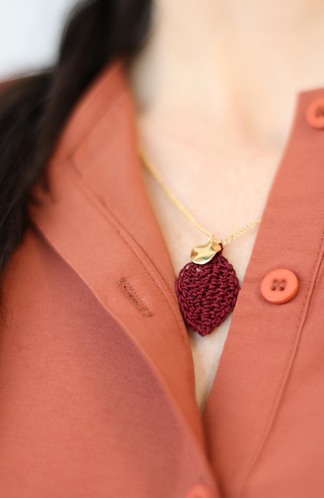 DIY Crochet leaf pendant and gold crumpled sequin