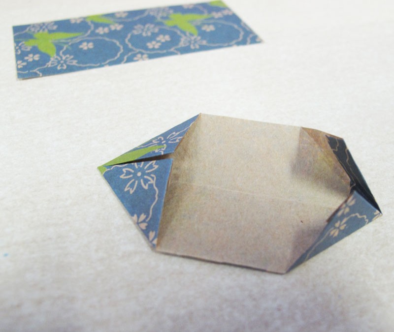 Origami Jungle earrings : Step 4