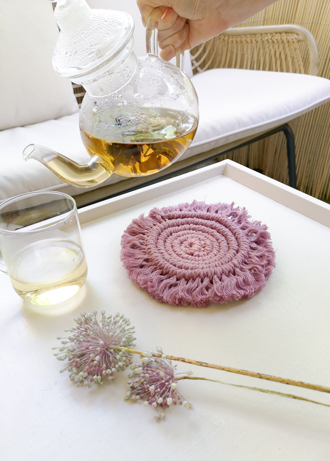DIY under glass and macramé trivet