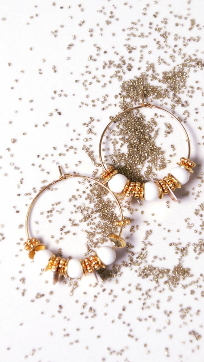 Schema Hoop earrings round pearly PureCrystal pearls and golden cups Schema Hoop earrings round pearly PureCrystal pearls and golden cups