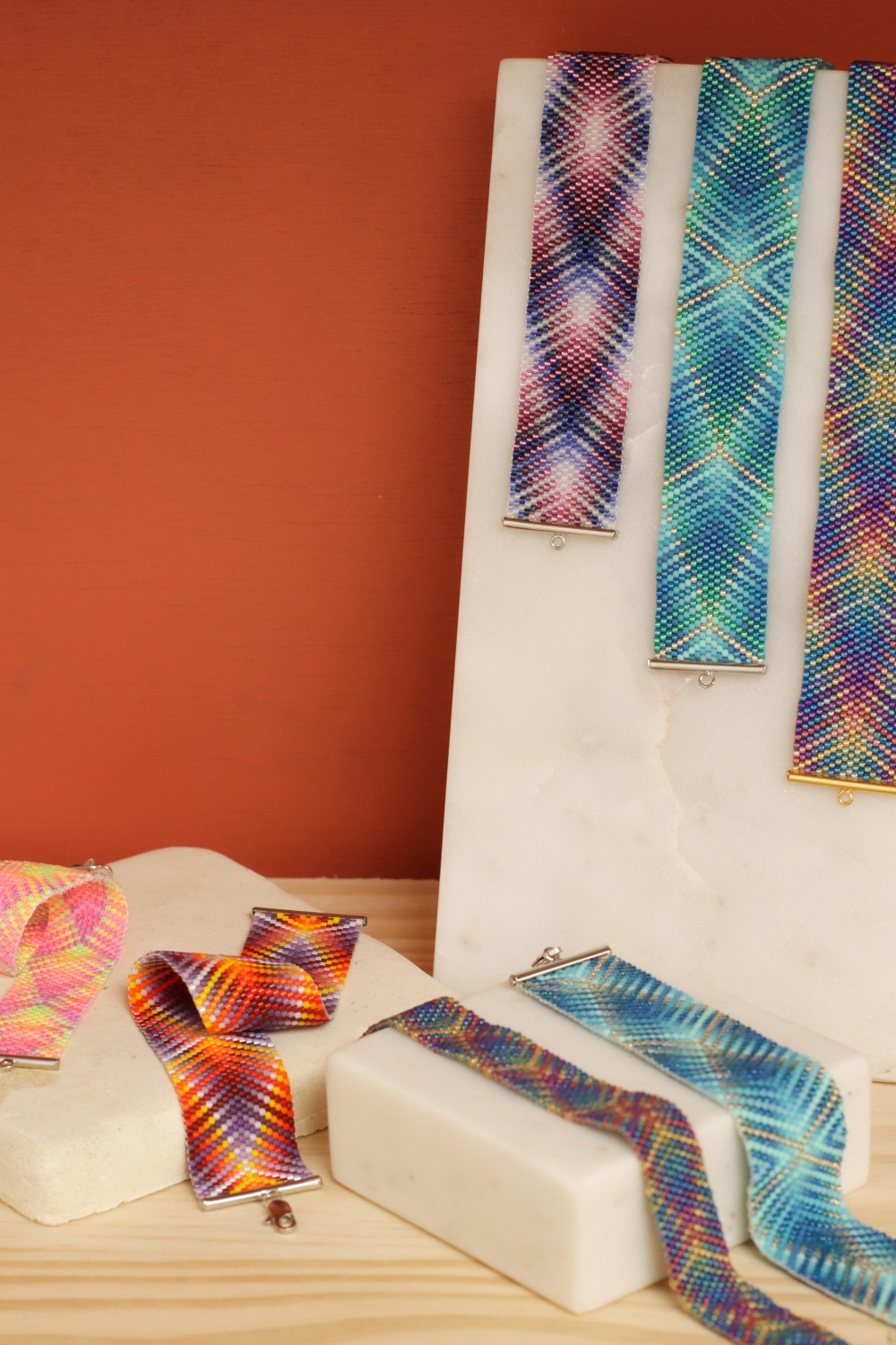 Schema  Brazilian bracelet hypnotic motif in pearl weaving Miyuki Délicas 11/0