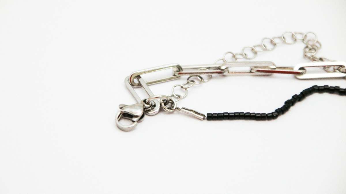 Stainless steel multirank bracelet, Miyuki delicacies and PureCrystal spinning tops : Step 3 Stainless steel multirank bracelet, Miyuki delicacies and PureCrystal spinning tops : Step 3