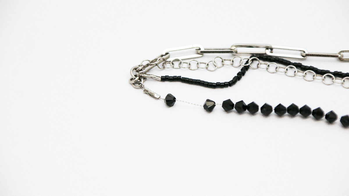 Stainless steel multirank bracelet, Miyuki delicacies and PureCrystal spinning tops : Step 4 Stainless steel multirank bracelet, Miyuki delicacies and PureCrystal spinning tops : Step 4