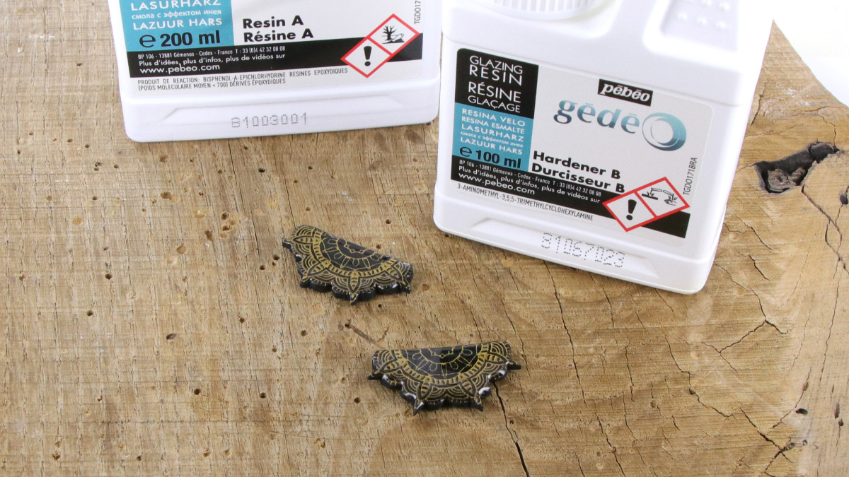 Ethnic and refined polymer clay earrings : Step 6