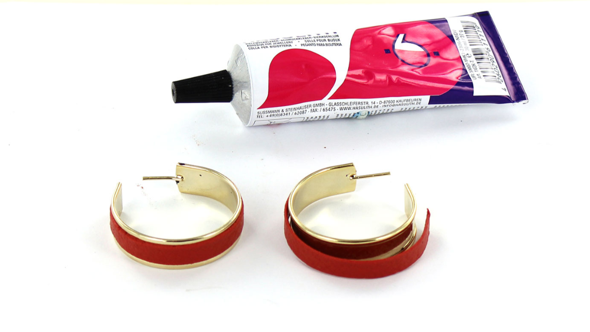 Fimo leather hoop earrings : Step 3 Fimo leather hoop earrings : Step 3