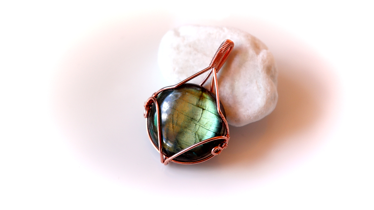 Wire wrap pendant tutorial with gemstone and copper wire : Step 31 Wire wrap pendant tutorial with gemstone and copper wire : Step 31